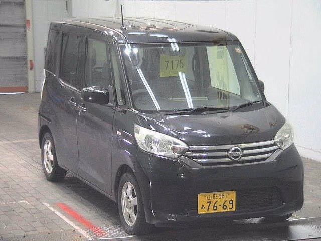 NISSAN DAYZ ROOX