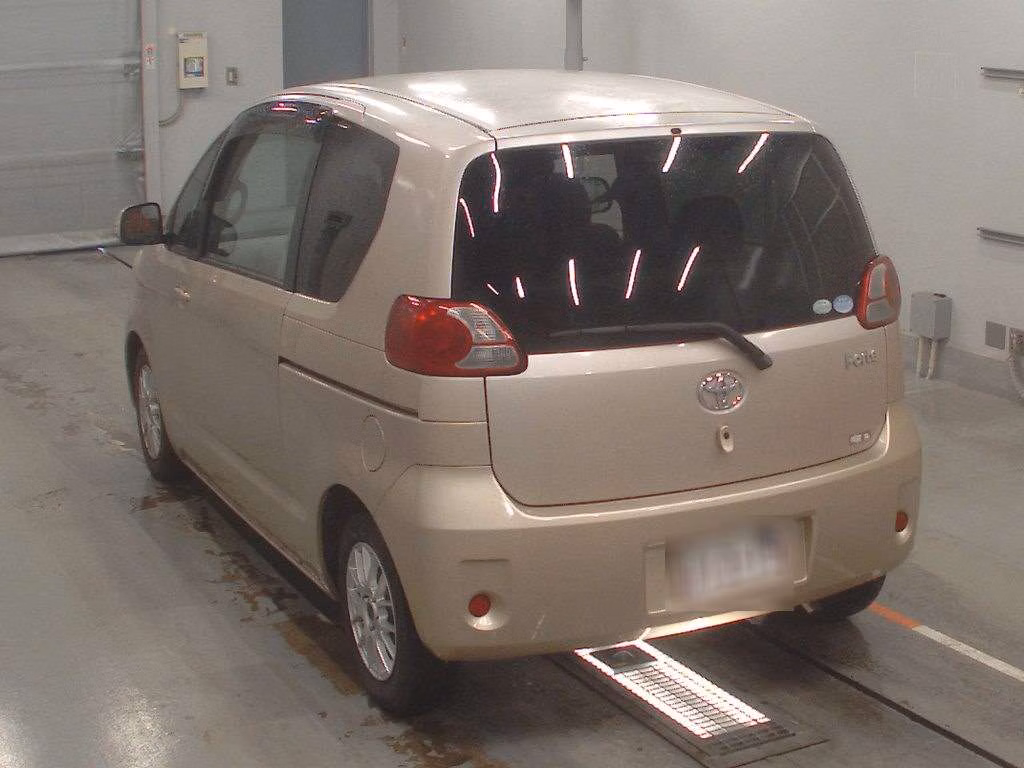 TOYOTA PORTE