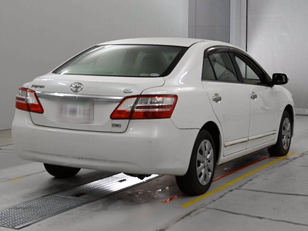 TOYOTA PREMIO