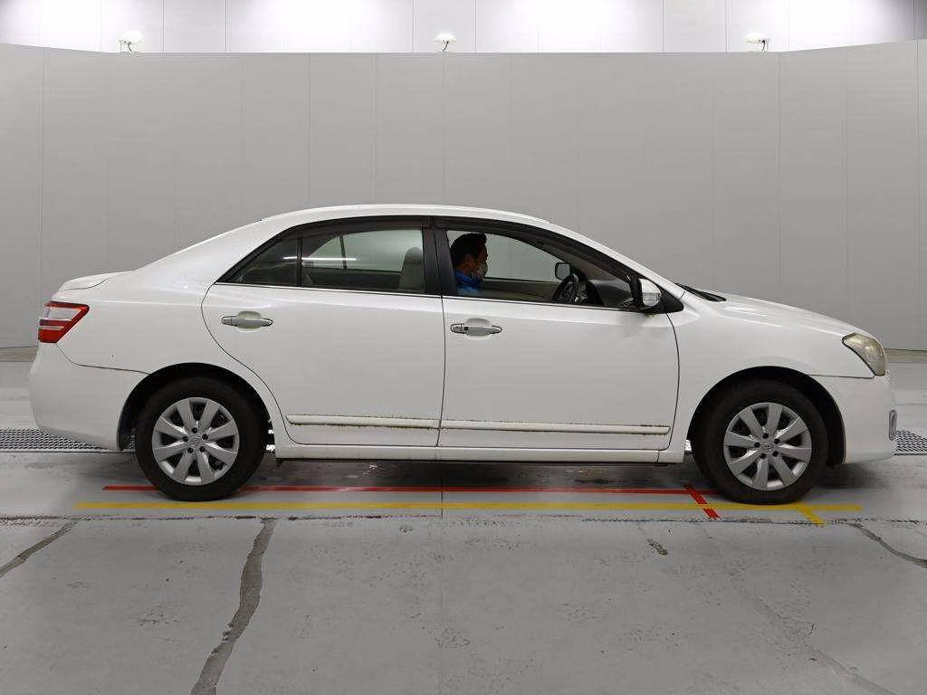 TOYOTA PREMIO