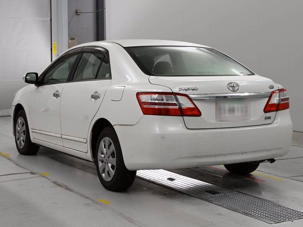 TOYOTA PREMIO