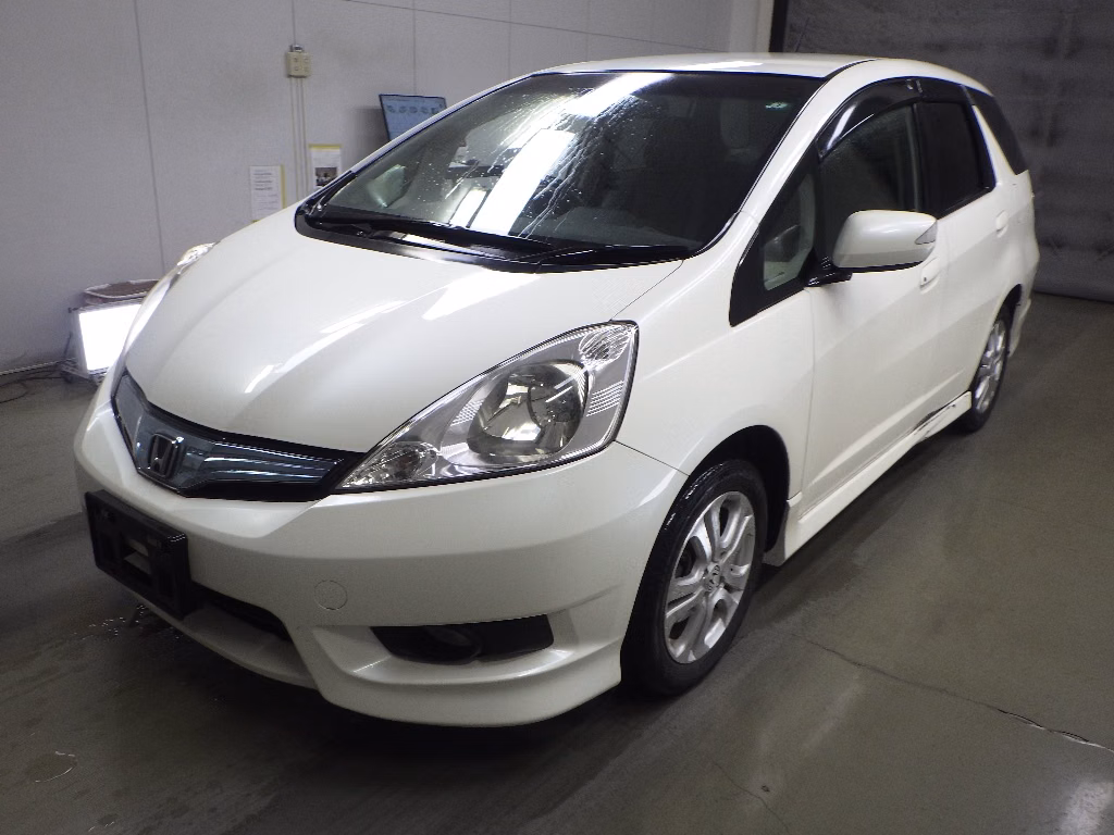 HONDA FIT SHUTTLE
