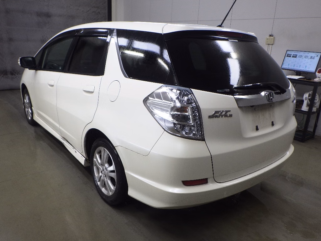 HONDA FIT SHUTTLE