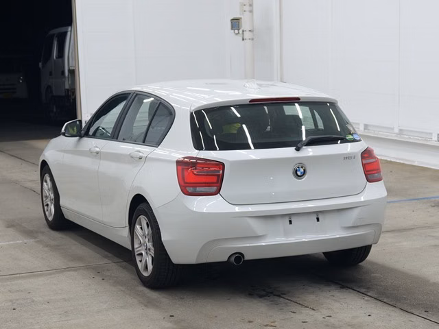 BMW 1-SERIES