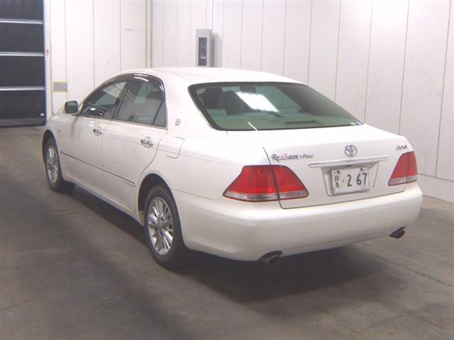 TOYOTA CROWN