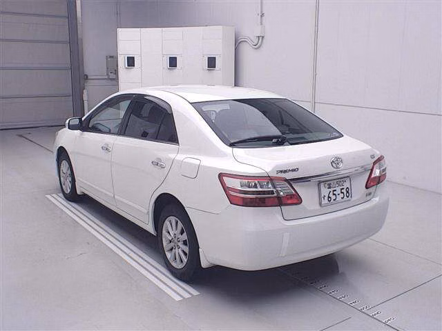 TOYOTA PREMIO
