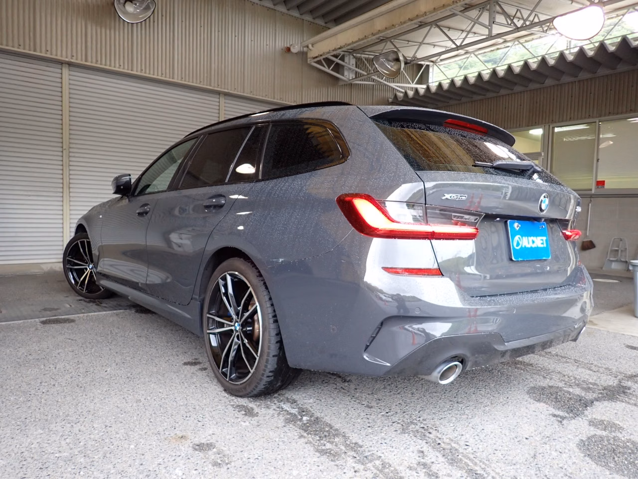 BMW 3-SERIES