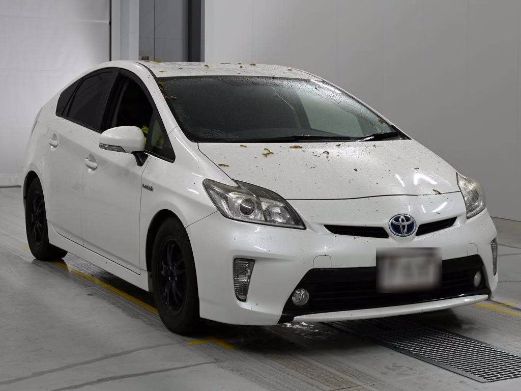 TOYOTA PRIUS