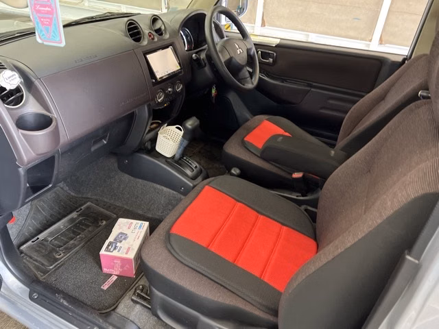 MITSUBISHI PAJERO MINI
