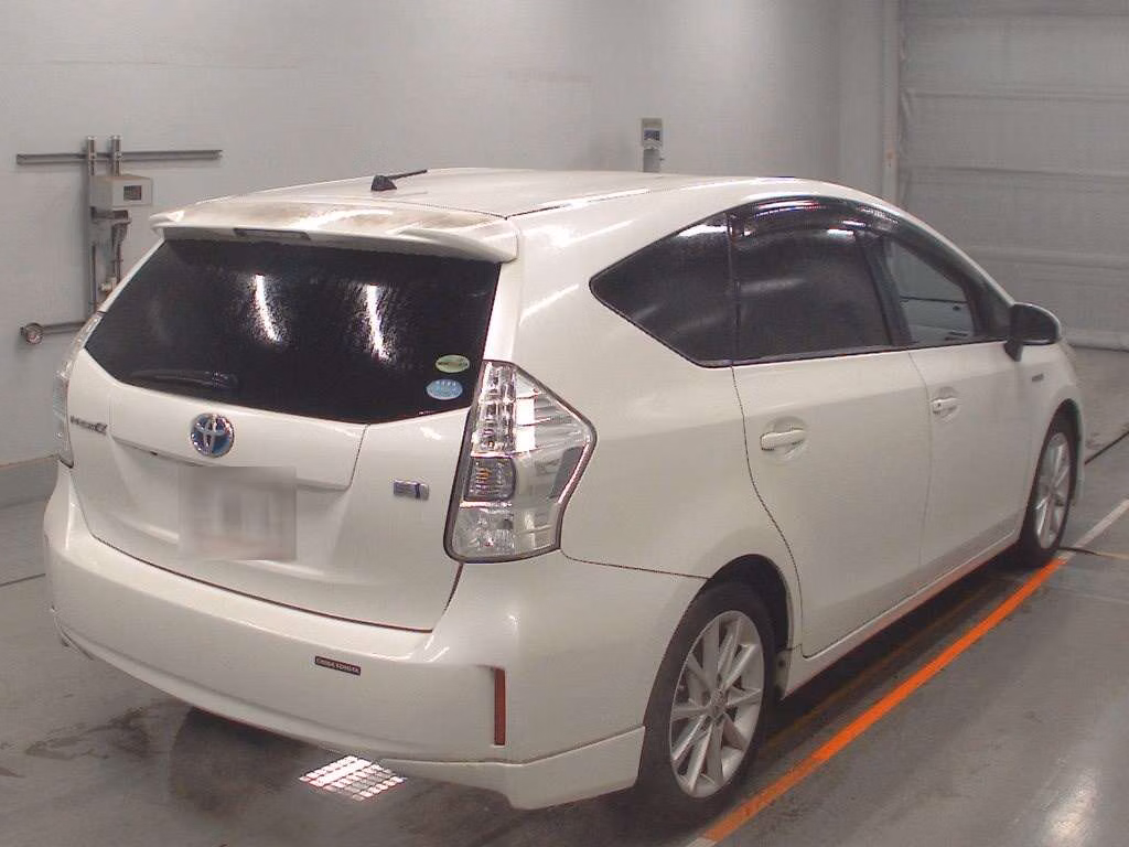 TOYOTA PRIUS ALPHA