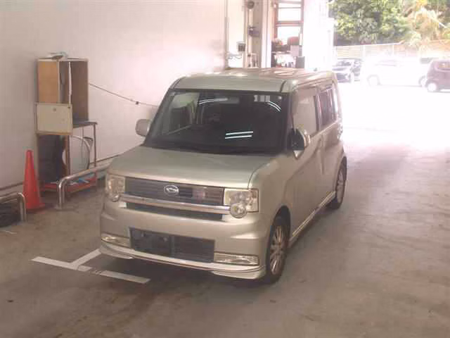 DAIHATSU MOVE CONTE