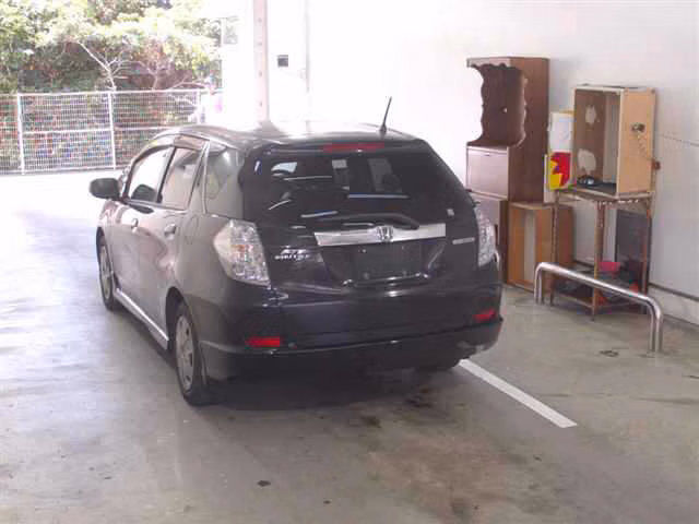 HONDA FIT SHUTTLE