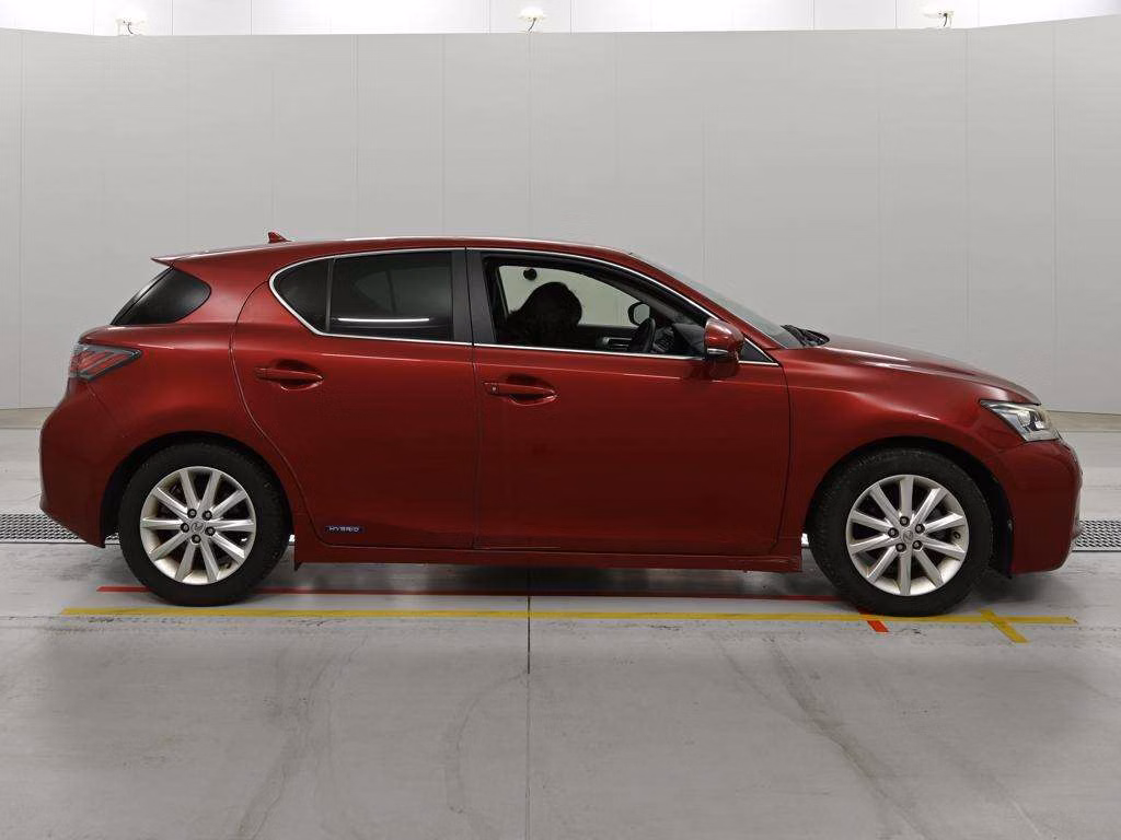 LEXUS CT200H