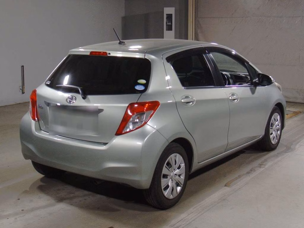 TOYOTA VITZ