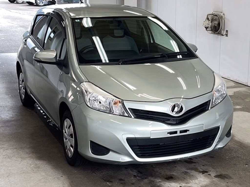 TOYOTA VITZ