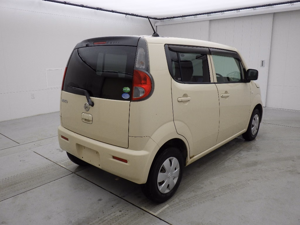 NISSAN MOCO