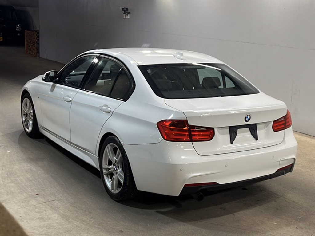 BMW 3-SERIES