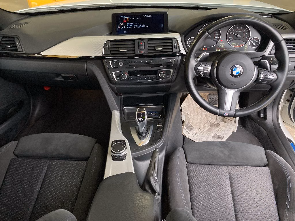 BMW 3-SERIES
