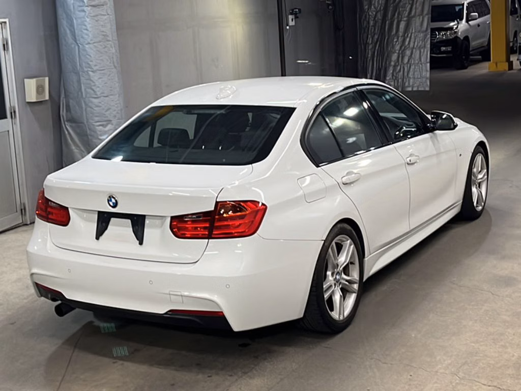 BMW 3-SERIES