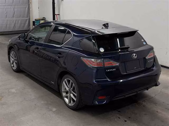 LEXUS CT200H