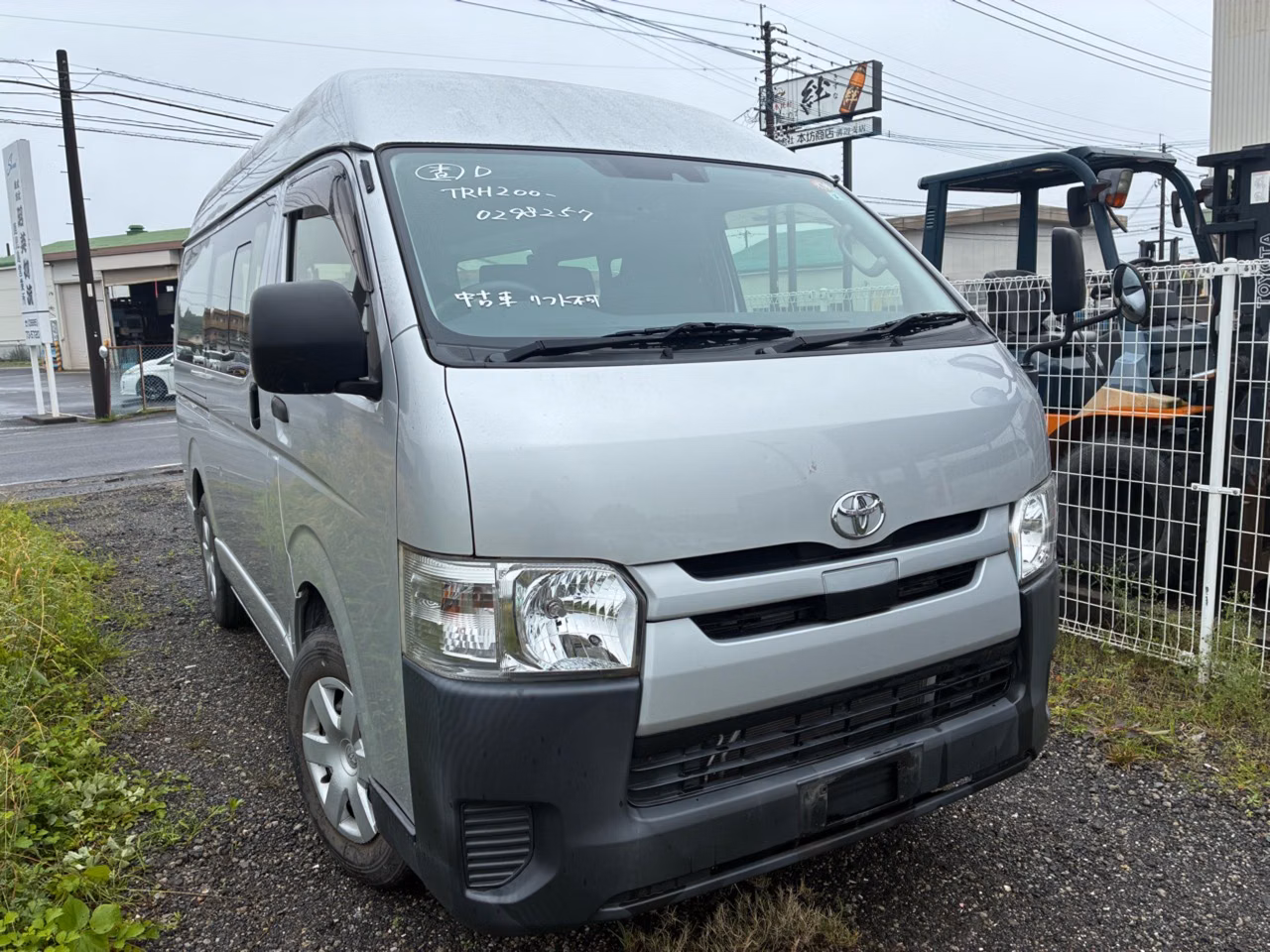 TOYOTA REGIUS ACE