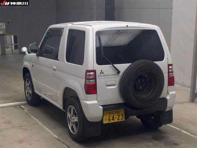 MITSUBISHI PAJERO MINI