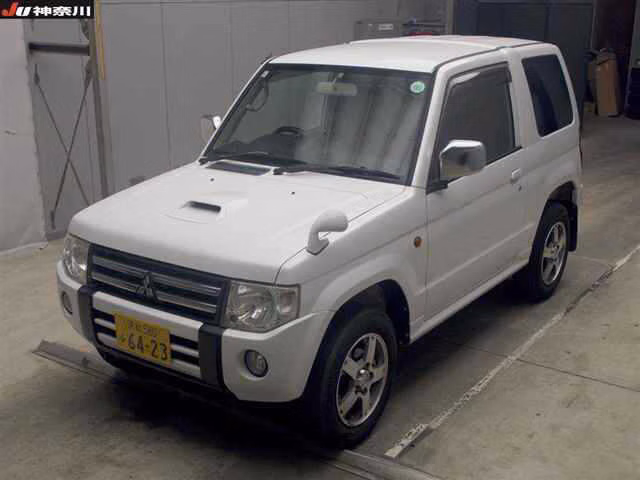 MITSUBISHI PAJERO MINI
