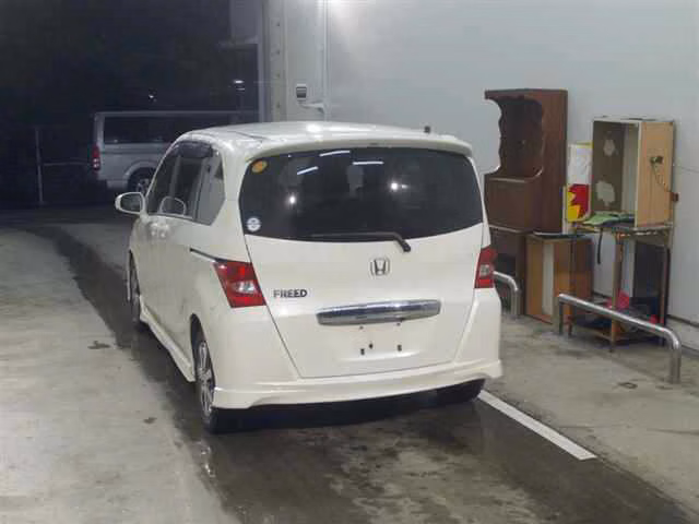 HONDA FREED