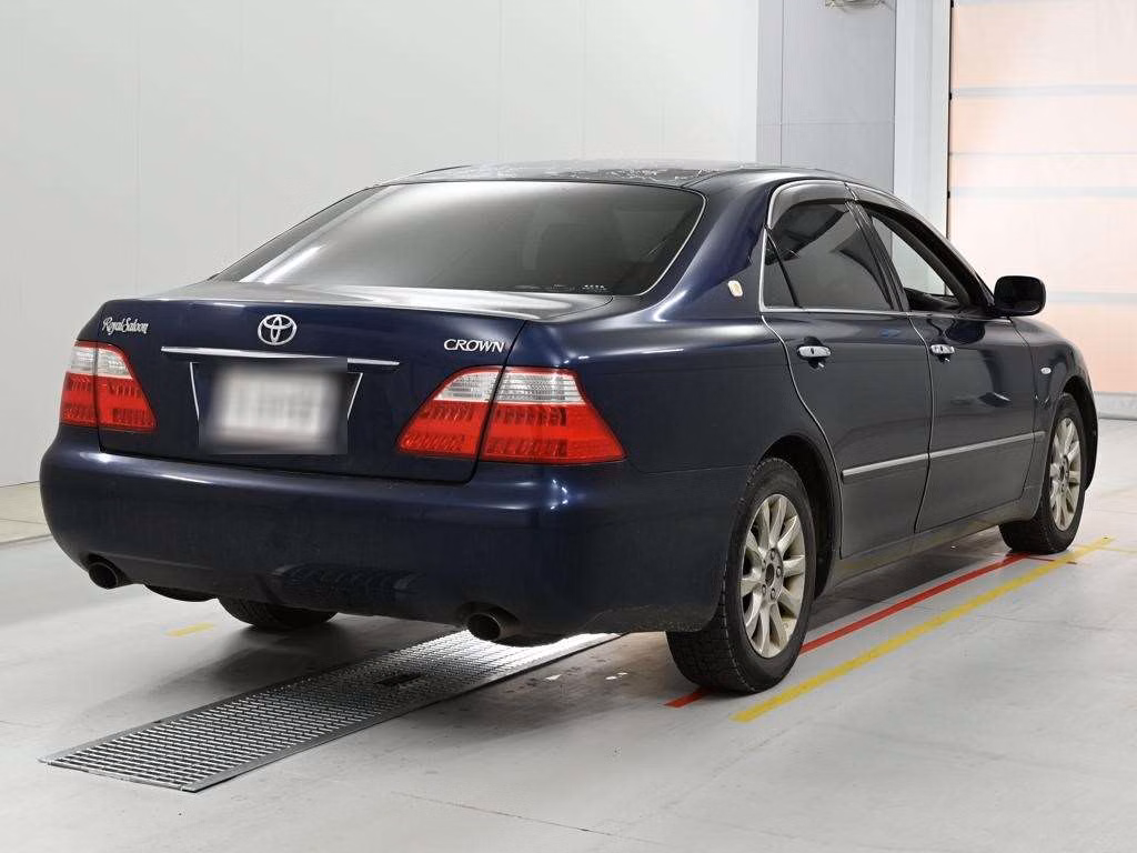 TOYOTA CROWN