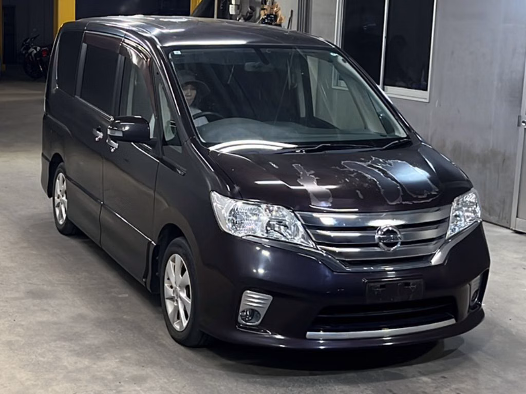 NISSAN SERENA