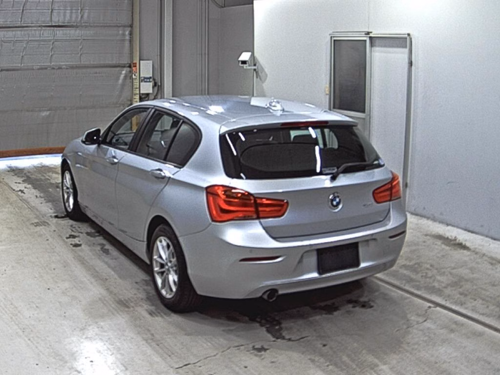 BMW 1-SERIES