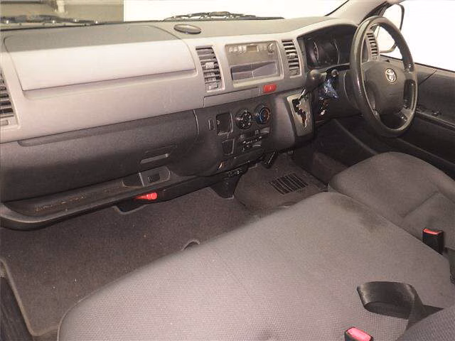 TOYOTA REGIUS ACE
