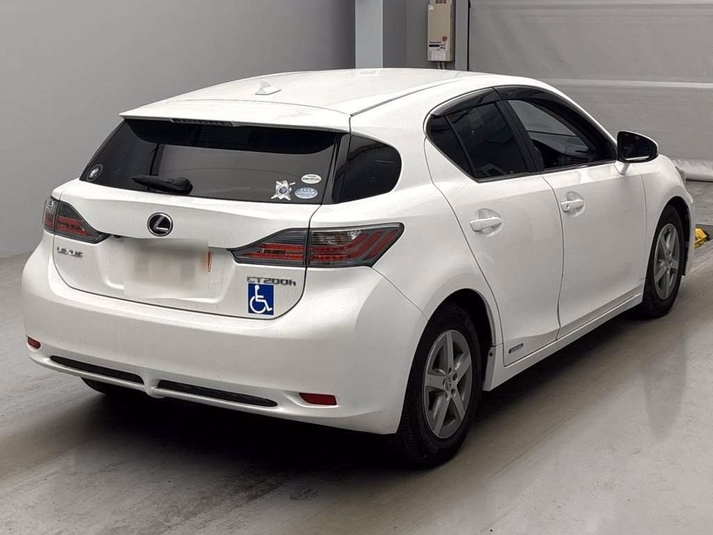 LEXUS CT200H