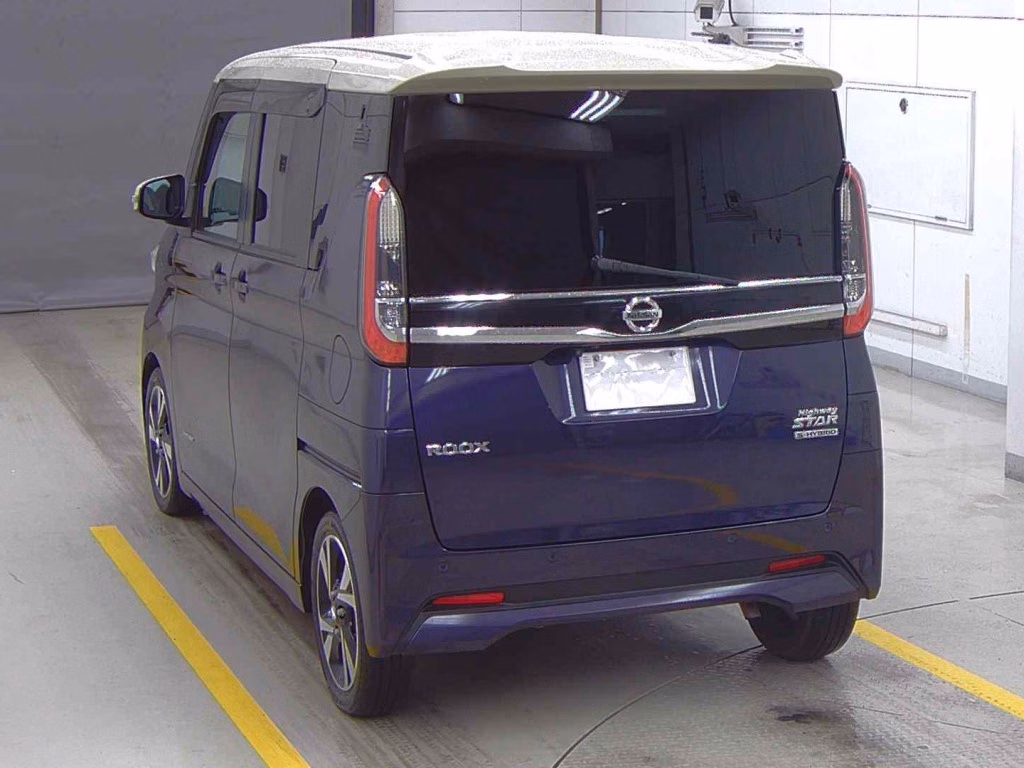 NISSAN ROOX