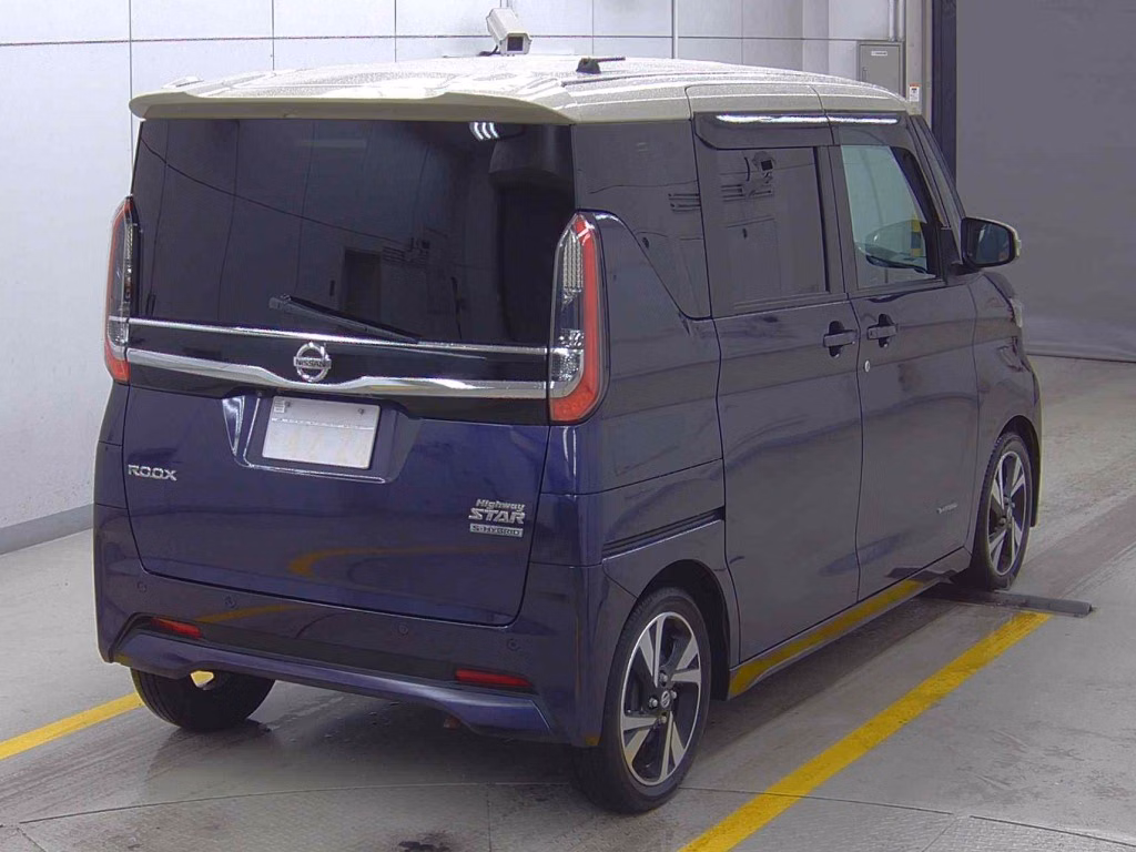 NISSAN ROOX