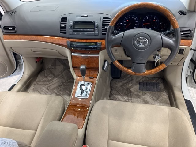 TOYOTA PREMIO