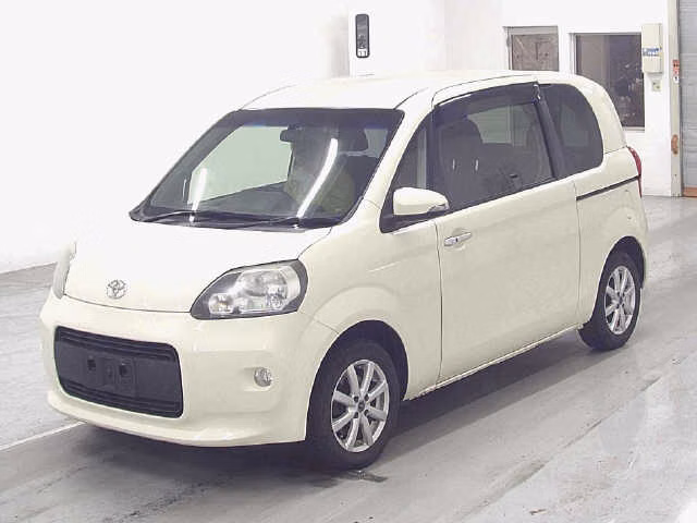 TOYOTA PORTE