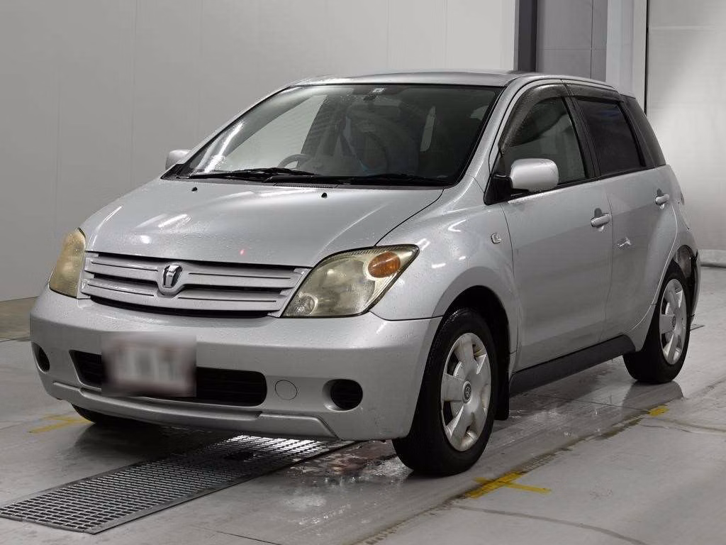 TOYOTA IST