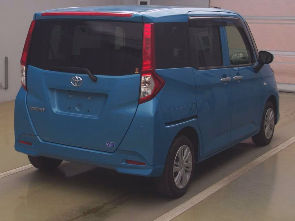 TOYOTA ROOMY