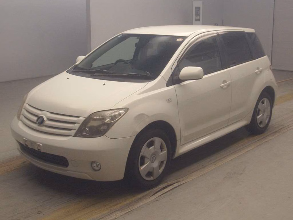 TOYOTA IST