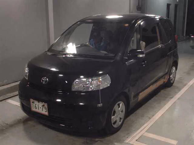 TOYOTA PORTE