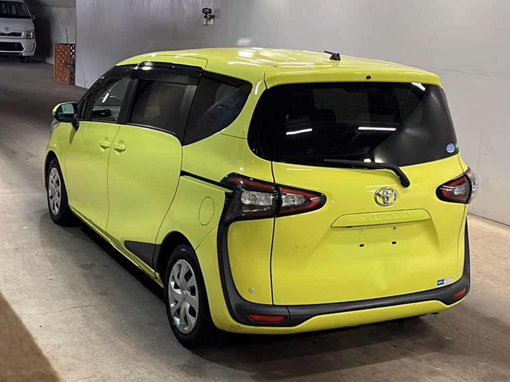 TOYOTA SIENTA