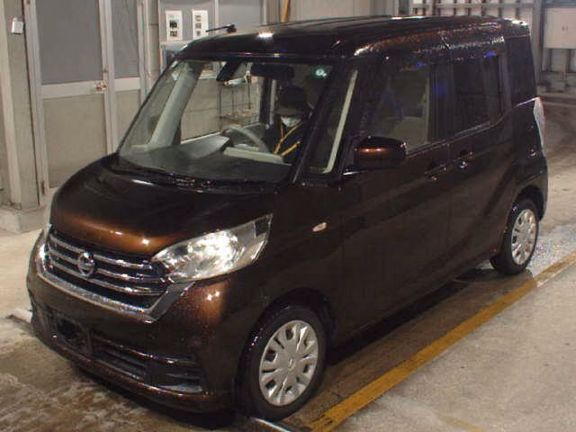 NISSAN DAYZ ROOX