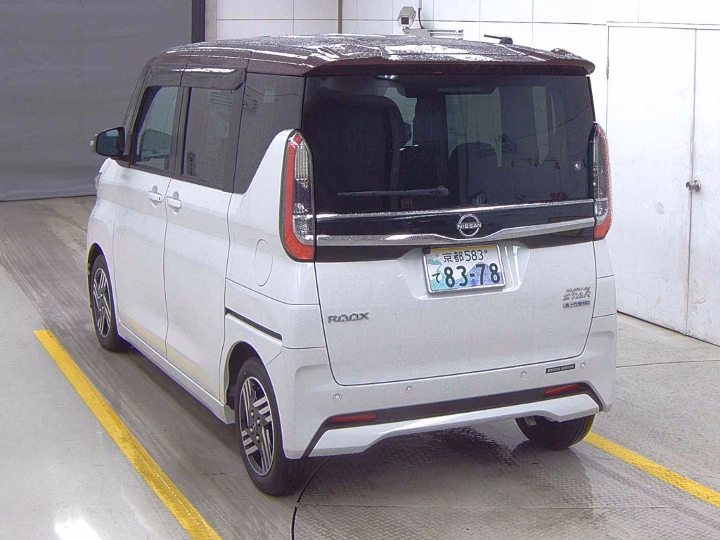 NISSAN ROOX