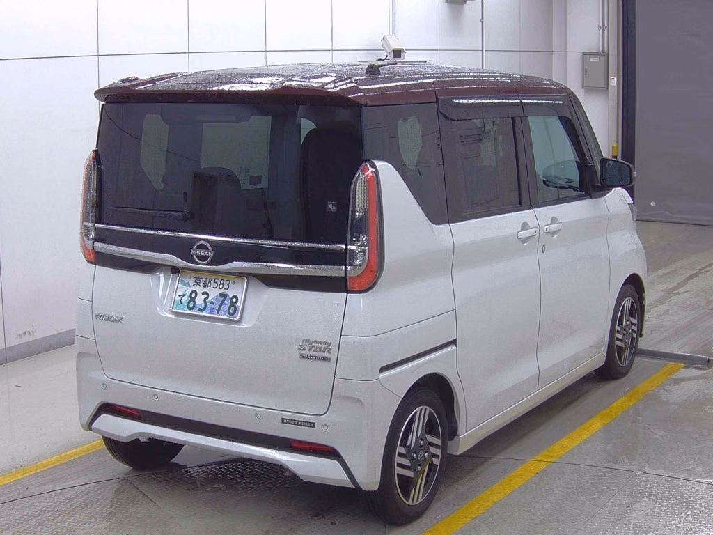 NISSAN ROOX