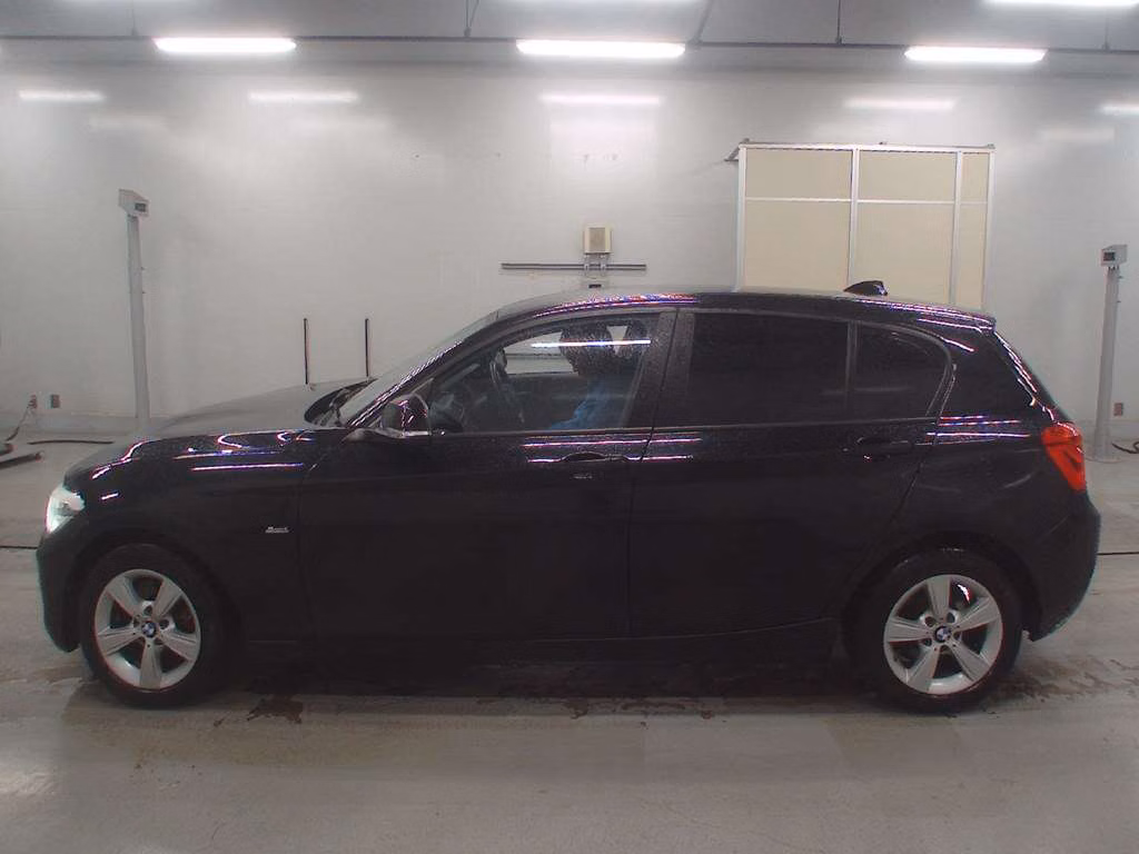 BMW 1-SERIES