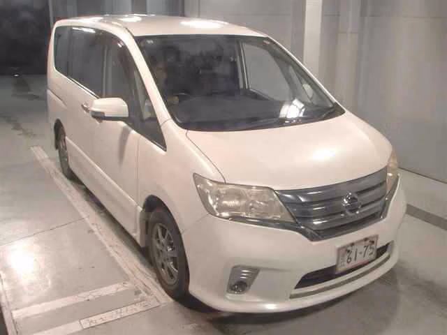 NISSAN SERENA