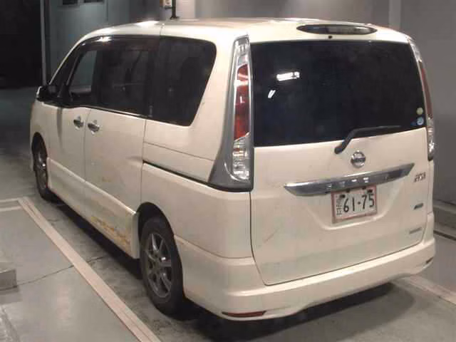 NISSAN SERENA