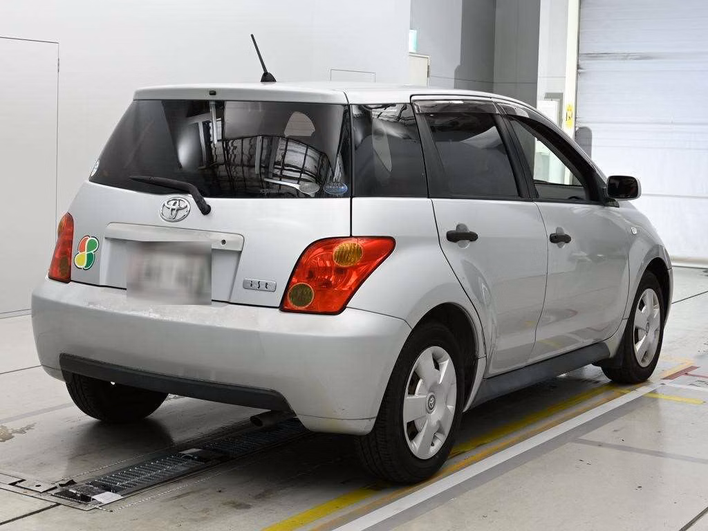 TOYOTA IST