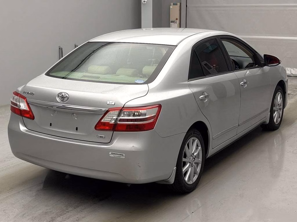 TOYOTA PREMIO